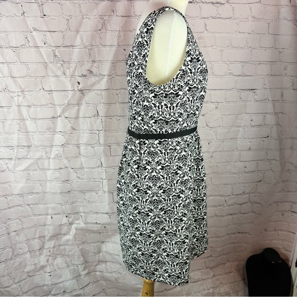 LOFT Black White Patterned sheath sleeveless Dress womens 12 classic office - Picture 2 of 7